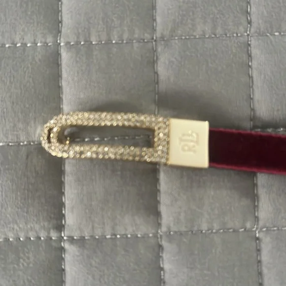 Ralph Lauren necklace (Choker)Black Velvet reversible to burgundy - Picture 6 of 6